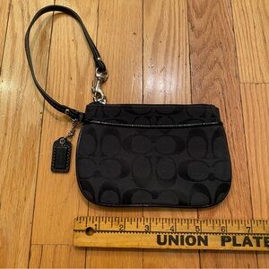 Vtg Y2K Coach Black Signature Wristlet